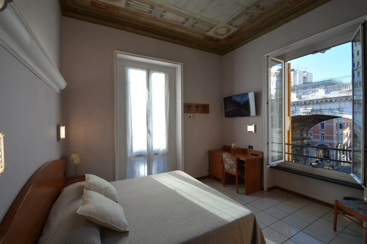 Soana City Rooms Gênes 2*,  Italie
